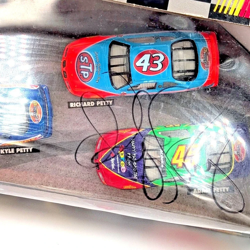 Autographed 1998 Hot Wheels Petty Generations 3 Car Set Richard,‎ Kyle, & Adam